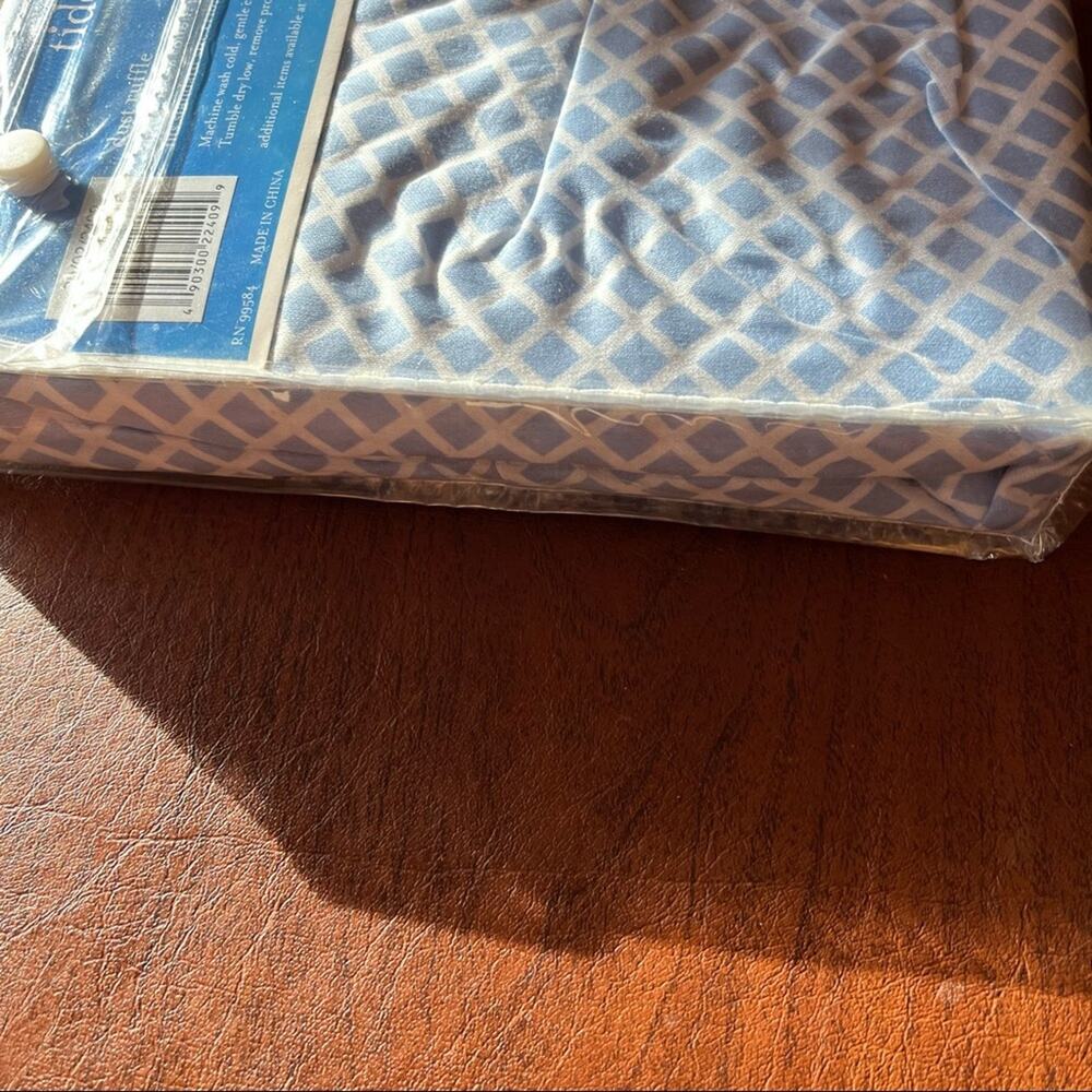 Tiddliwinks Diamond Pattern Dust Ruffle Blue White - Picture 9 of 12